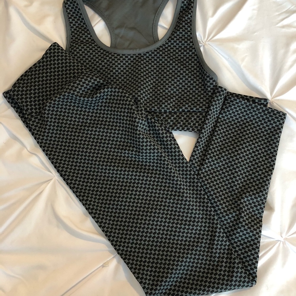 Matching workout set. Sz med